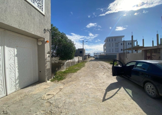 terrain à cité des judes - raoued