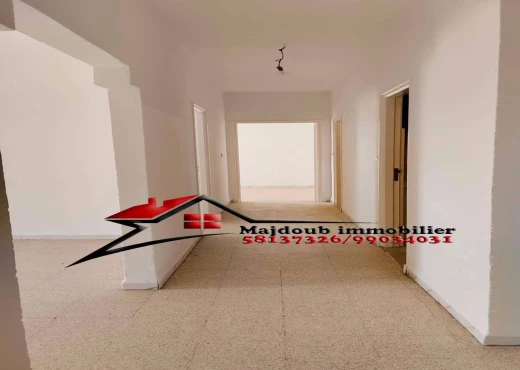 Étage de villa À Vendre à SOUSSE - PRIX EN BAISSE A NE PAS RATER - Immobiliere.tn - Photo 8