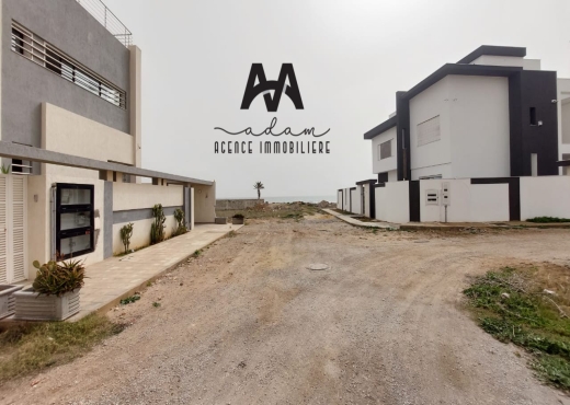 Terrain de 386m² à Maamoura