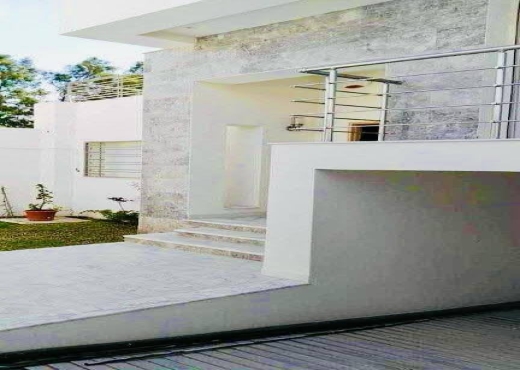 A Vendre Triplex S+4  à Chotrana