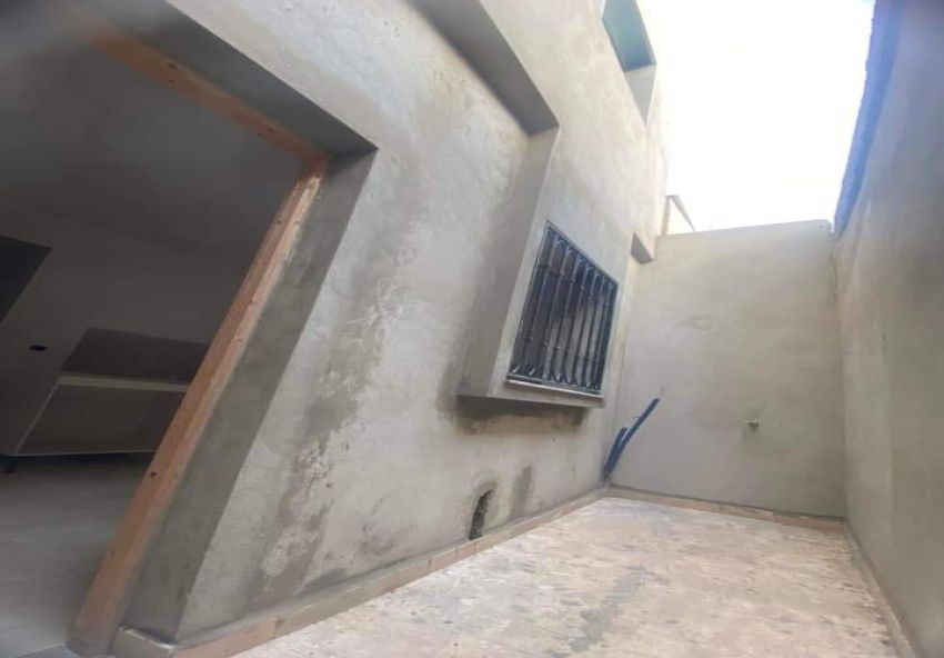 à vendre maison à dar Fadhal la soukra près de l'aéroport