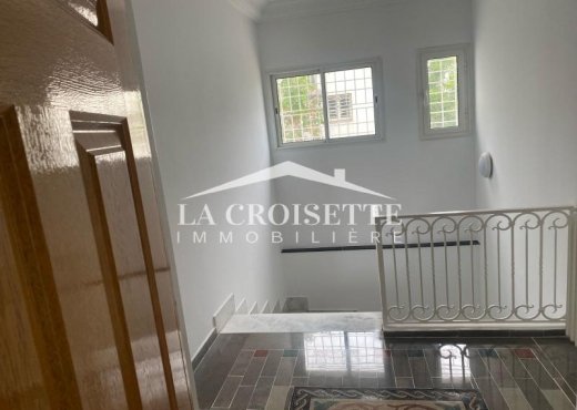 Villa S+5 à Carthage MVL1688
