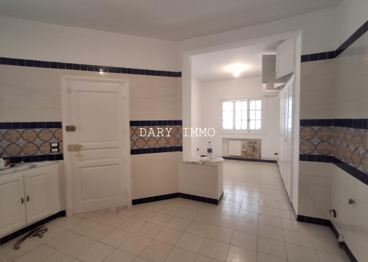 A Vendre Villa S+6 à El Menzah