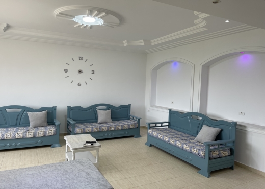 A vendre appartement (s+3) a kelibia