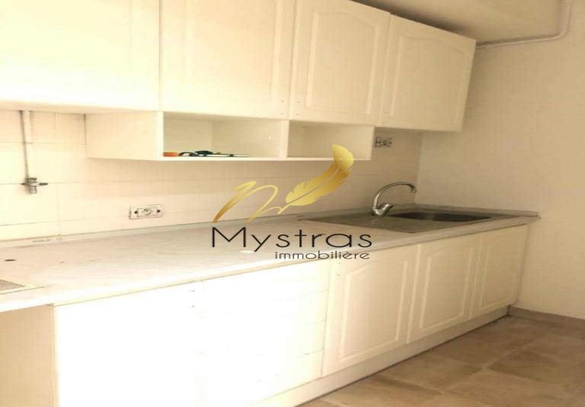 Vente d'un appartement à usage bureautique à Ennasr