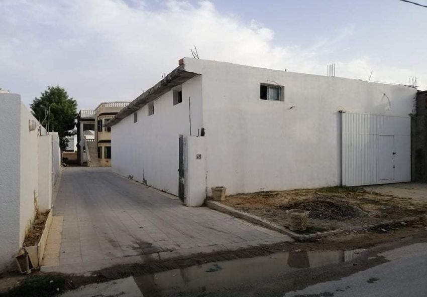 villa À Louer à TUNIS - location villa - Immobiliere.tn - Photo 2