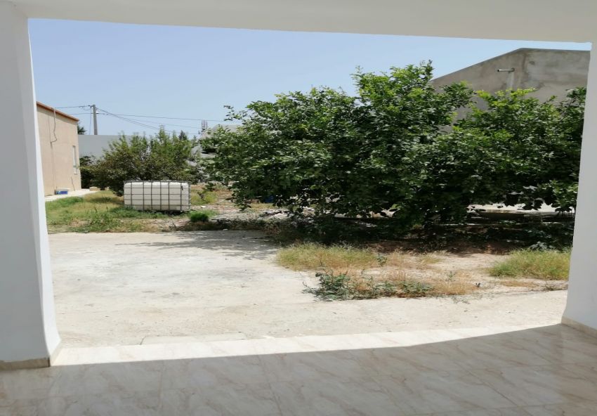 villa À Vendre à BEN AROUS - A vendre une villa - Immobiliere.tn - Photo 4