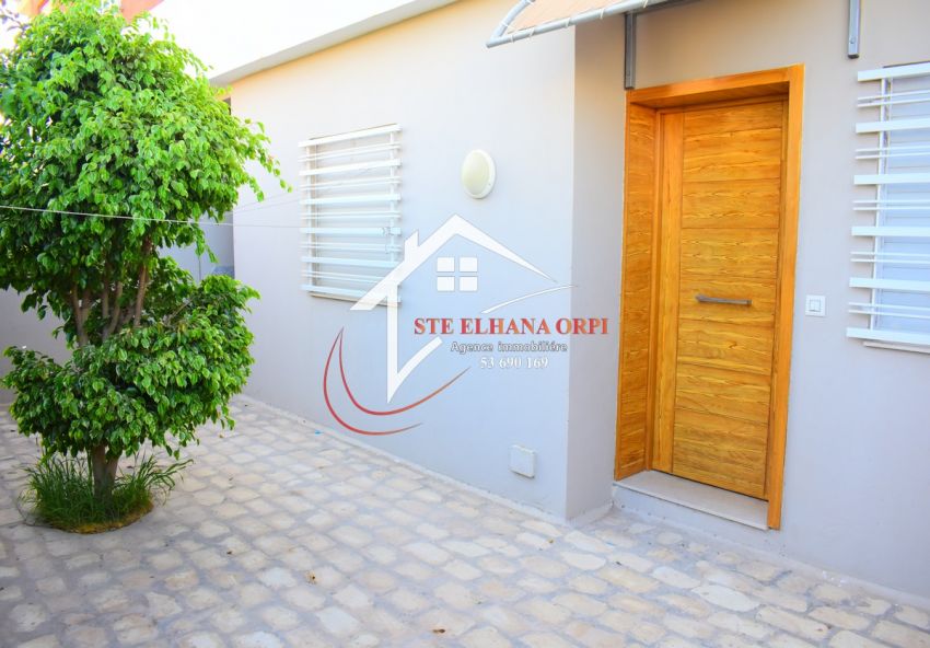 à vendre Appartement s+2 De Charme À Plage Baghdedi