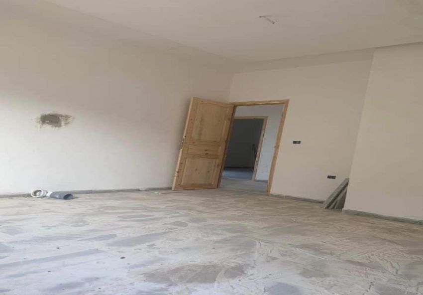 à vendre maison à dar Fadhal la soukra près de l'aéroport