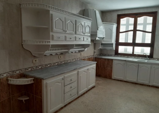 Appartement À Louer à ARIANA - Premier Etage Villa S+4 Ennasr - Immobiliere.tn - Photo 3