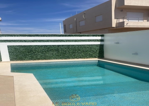 Etage de villa S+3 avec piscine