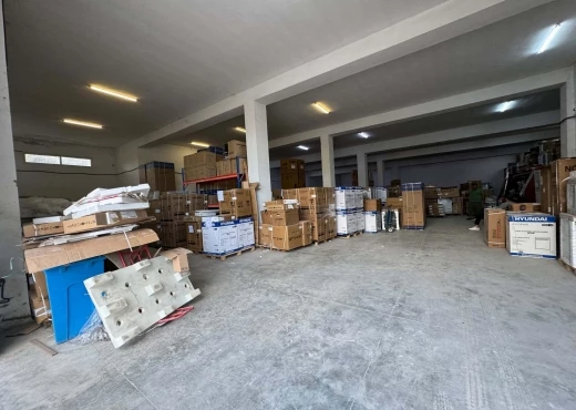 entrepôt À Louer à TUNIS - Depot 730 m² à Bhar Lazreg - Immobiliere.tn