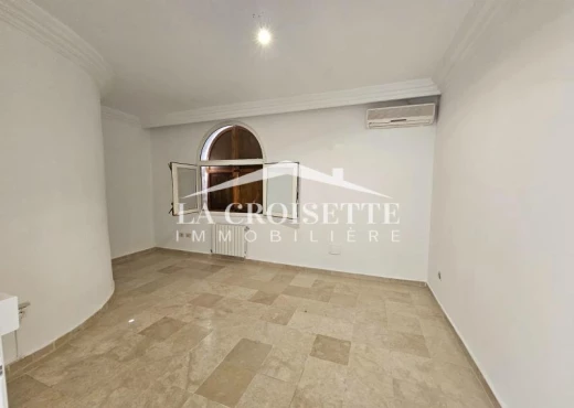 villa À Louer à ARIANA - Villa S+4 avec piscine à La Soukra - Immobiliere.tn - Photo 8