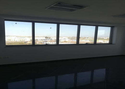 Bureau hall plus4 au centre urbain