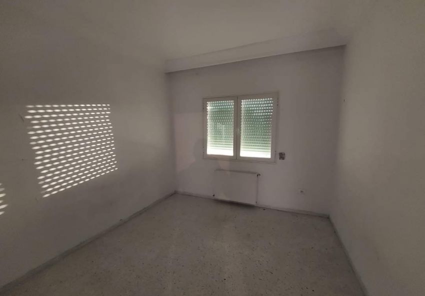 Appartement À Louer à BEN AROUS - A louer Appartement S+3 - Immobiliere.tn - Photo 2