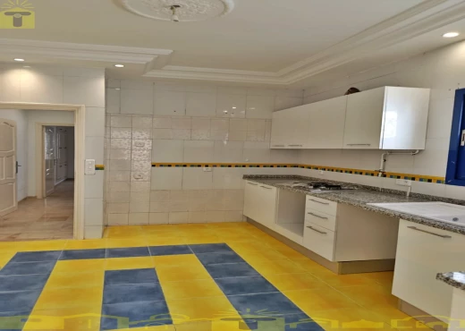 Appartement À Vendre à NABEUL - Etage de villa s4 plein Hammamet - Immobiliere.tn - Photo 2
