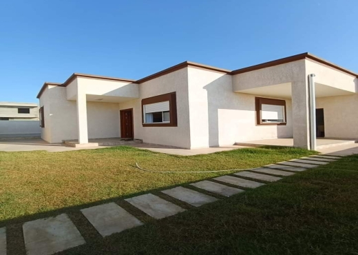 maison au centre ville elhaouaria