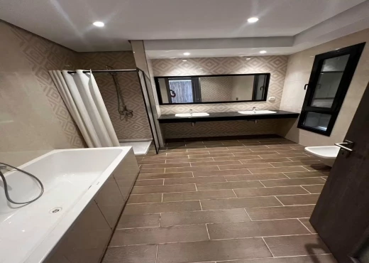Appartement À Louer à TUNIS - 📍 NORD HILTON | UN MAGNIFIQUE APPARTEMENT S+3 - Immobiliere.tn - Photo 8
