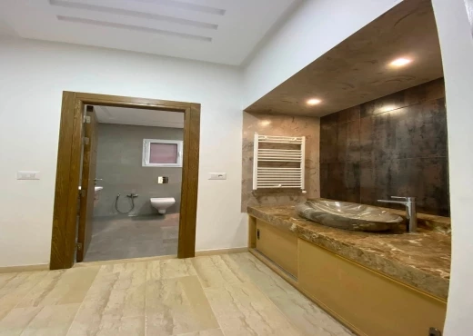 villa À Vendre à SFAX - ❌Vente Villa  ♦️Route bouzayen côté Afh - Immobiliere.tn - Photo 9
