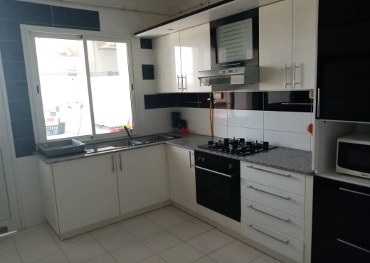 À Vendre bel appartement Khezema