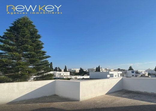 Villa S+3 avec Jardin à La Marsa