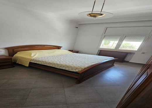 Triplex  Meublé  à El Menzah 1