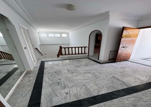 📍MANAR 1 : UNE VILLA S+5 A  USAGE