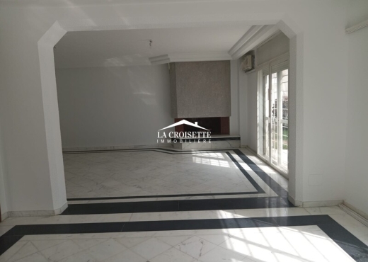 Villa S+4 à La Soukra  ZVL1611