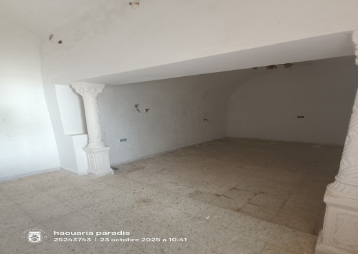 Deux maisons a vendre au centre ville elhaouaria