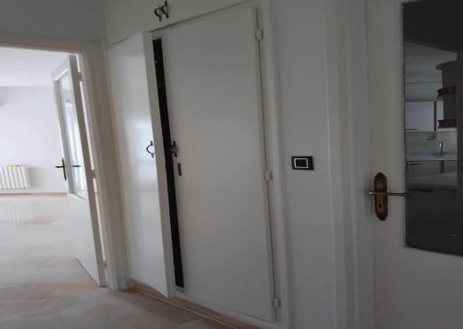 Appartement À Louer à TUNIS - À Louer appartement S+1 Lac - Immobiliere.tn - Photo 8