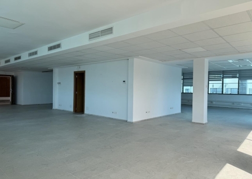 Super bureau 1650 m² ths au lac 2