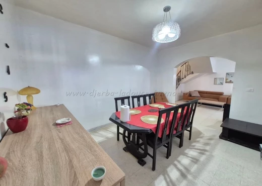 maison À Louer à MEDENINE - Maison S+4 avec piscine à Midoun - Immobiliere.tn - Photo 7