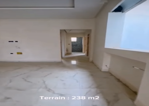 A Vendre Petit Immeuble à Hammam S
