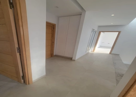 villa À Vendre à BIZERTE - À VENDRE – Villa Triplex Haut Standing S+3 - Immobiliere.tn - Photo 11
