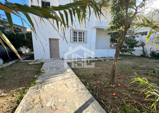 A vendre villa de 390 m²