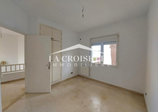 Duplex S+4 avec jardin à La Marsa