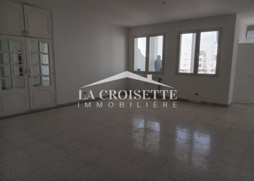 Appartement S+3 à la Marsa ZAL1545