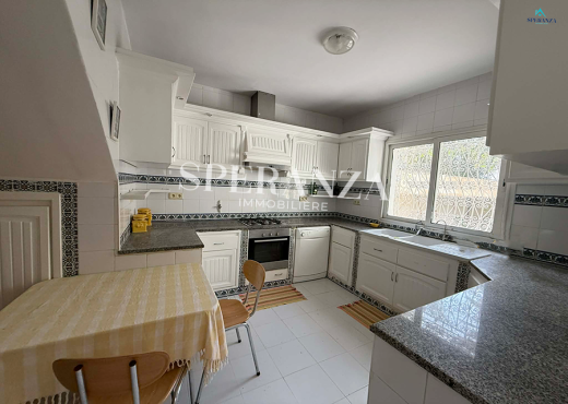 maison À Vendre à NABEUL - Vente Villa fleur S+4 - Immobiliere.tn