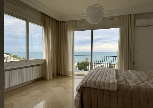 Superbe villa avec vue imprenable sur mer à Marsa