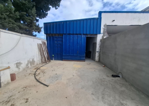 À louer dépôt 150m² au titre avec