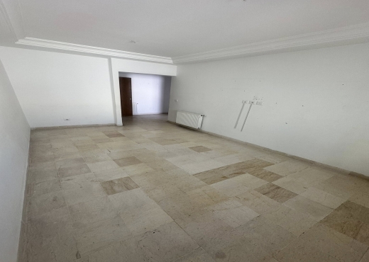 A louer appart S+2 à cité Wahat