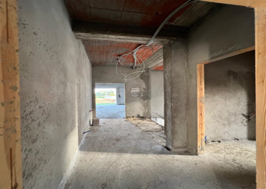 des villas inachevée à rue du parc - la soukra