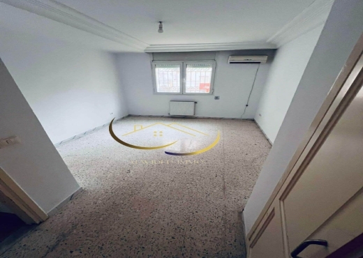 A louer un duplex S+2 au Jardin Laouina