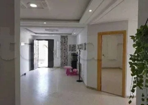 📍 JARDINS D’EL MENZAH 2 : REZ-DE-CHAUSSÉE DE VILL