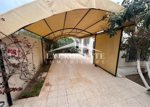 Villa S+3 à Gammarth Village