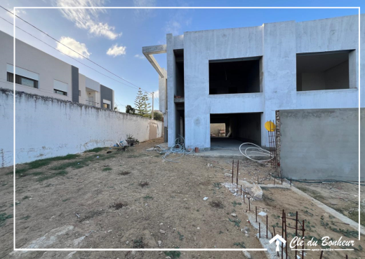 des villas inachevée à rue du parc - la soukra