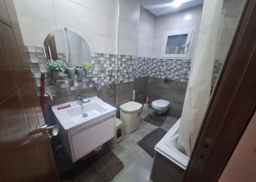 À vendre : Deux appartements spaci