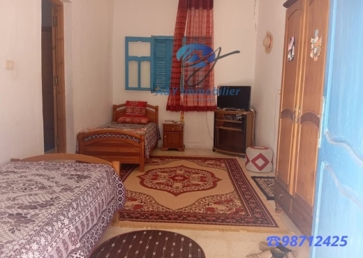 Maison spacieuse avec grand terrain 🌳🍋