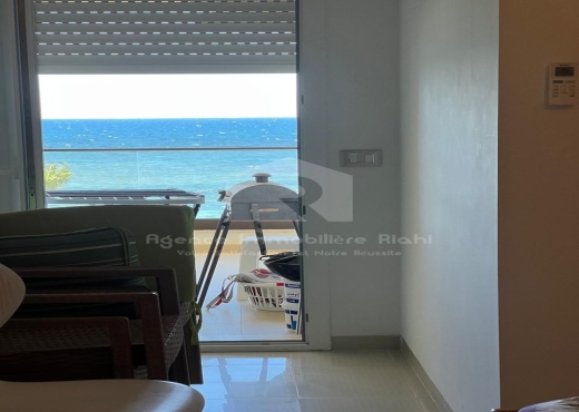 À Vendre Superbe Appartement S+2