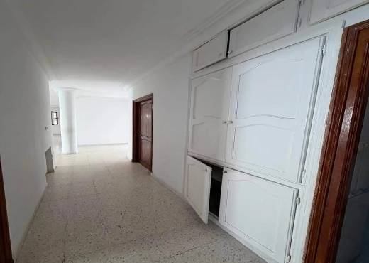 Étage de villa À Louer à ARIANA - ÉTAGE DE VILLA S+4 ENNASR 1 - Immobiliere.tn - Photo 5